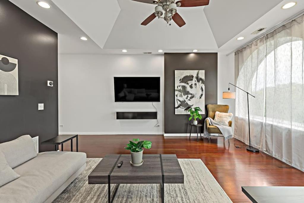 The Penthouse, Lux Stay Near Downtown, Uofc & Lake Chicago Exterior foto